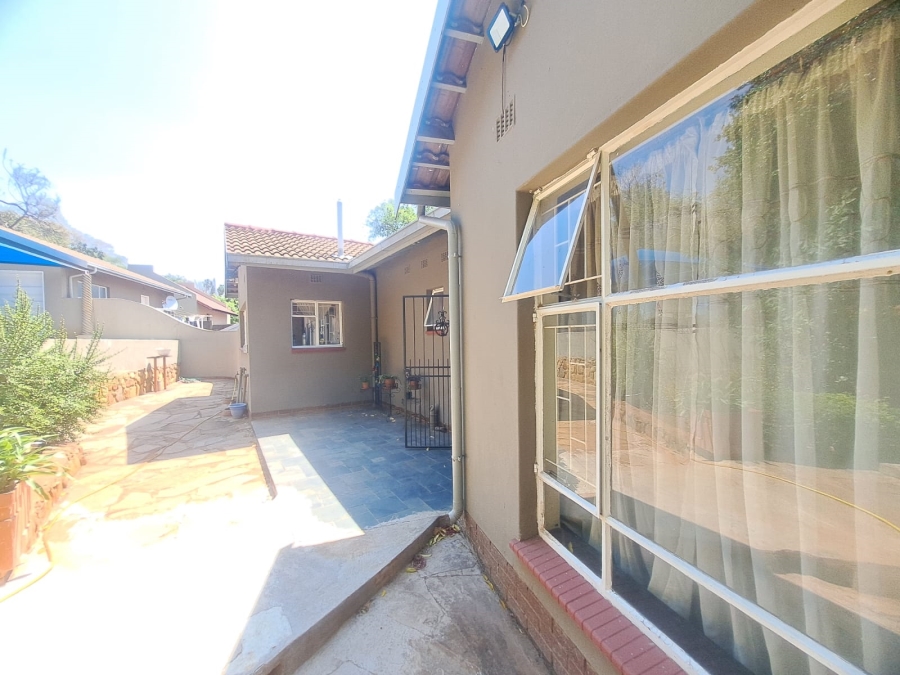 3 Bedroom Property for Sale in Protea Park North West